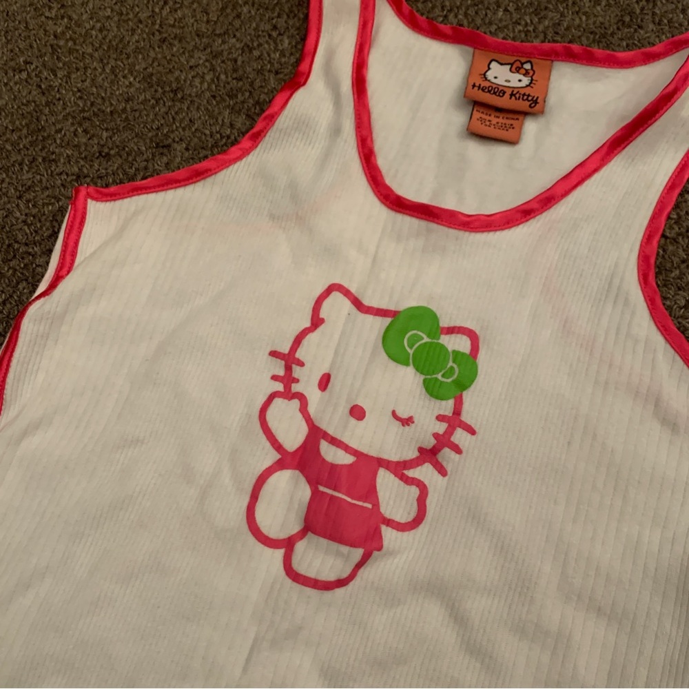 Hello Kitty Ribbed Tank (M) - Picture 3 of 4